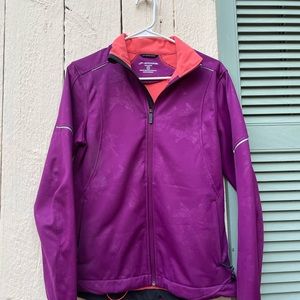 Brooks light running jacket